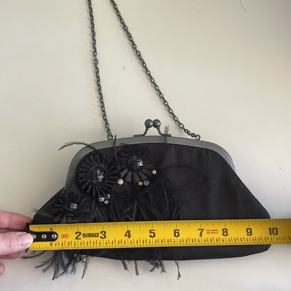 Black formal evening clutch. Feathers rhinestones. - Picture 4 of 8